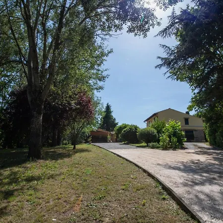 Podere La Botte Holiday home *